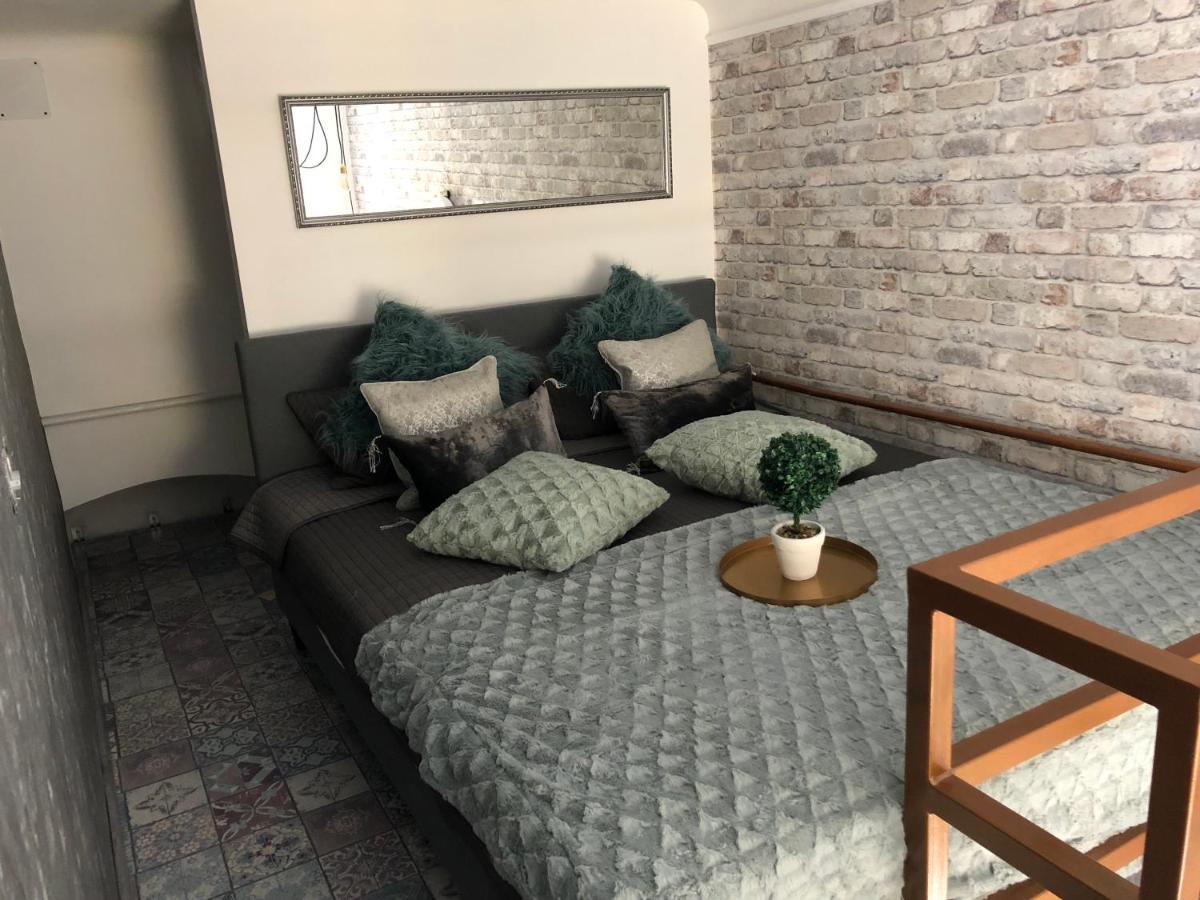 Corvin Ruinpub Designed Apartment بودابست المظهر الخارجي الصورة